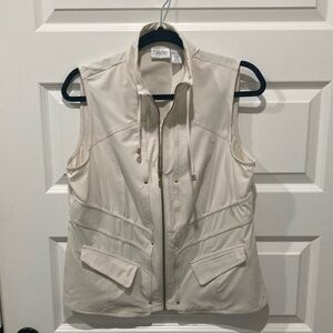 Chicos Zenergy Cream Sleeveless Jacket for Women